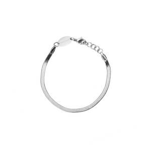 NEW BRENDA GRANDS women's dainty herringbone bracelet in silver